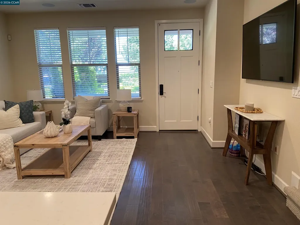 400 Persimmon Common Livermore CA 94551