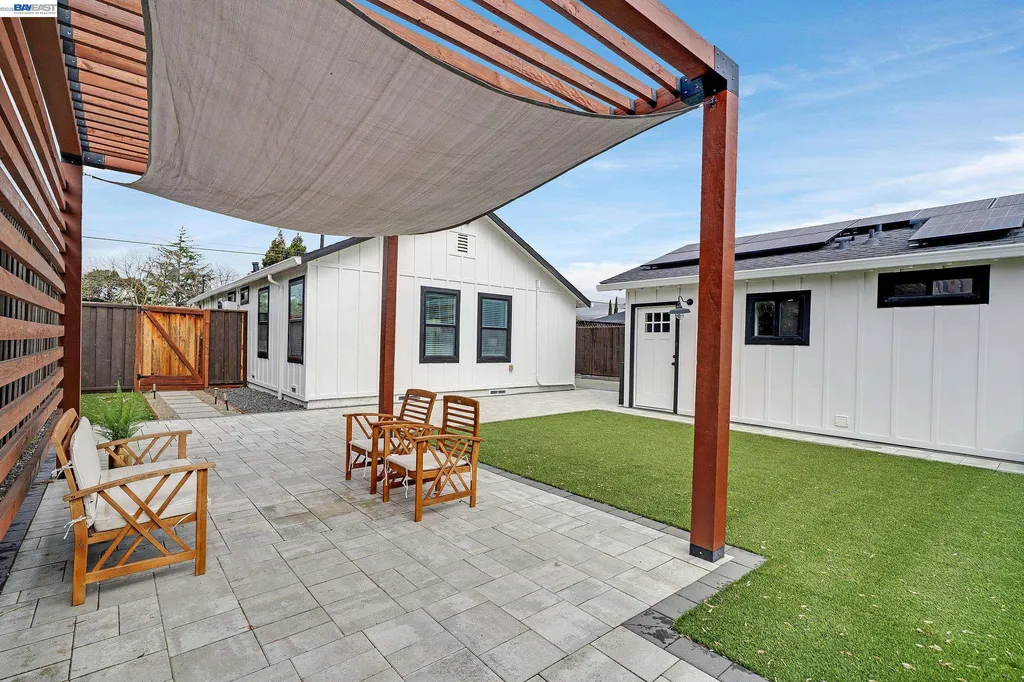 1861 Linden Street Livermore CA 94551