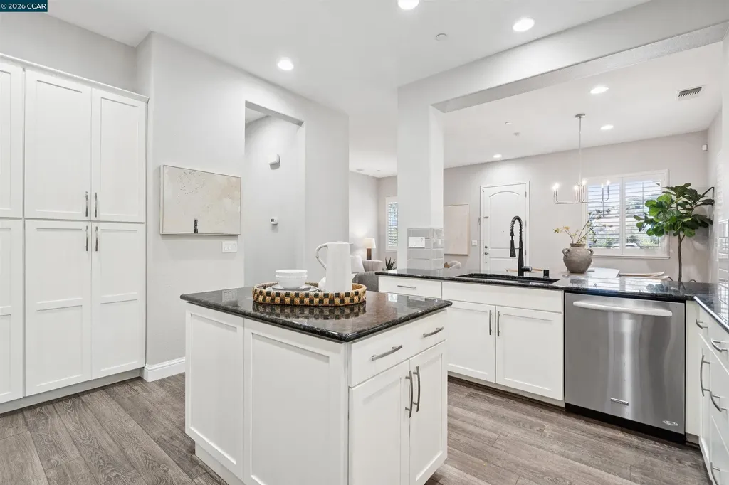 28 Wild Plum Way Orinda CA 94563