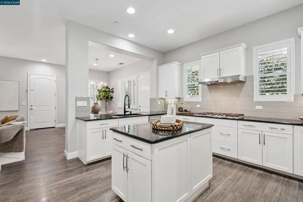 28 Wild Plum Way Orinda CA 94563