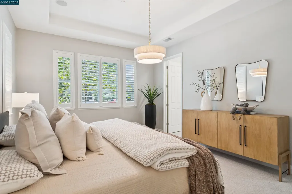 28 Wild Plum Way Orinda CA 94563