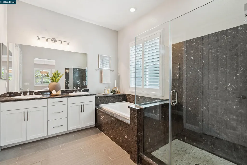 28 Wild Plum Way Orinda CA 94563