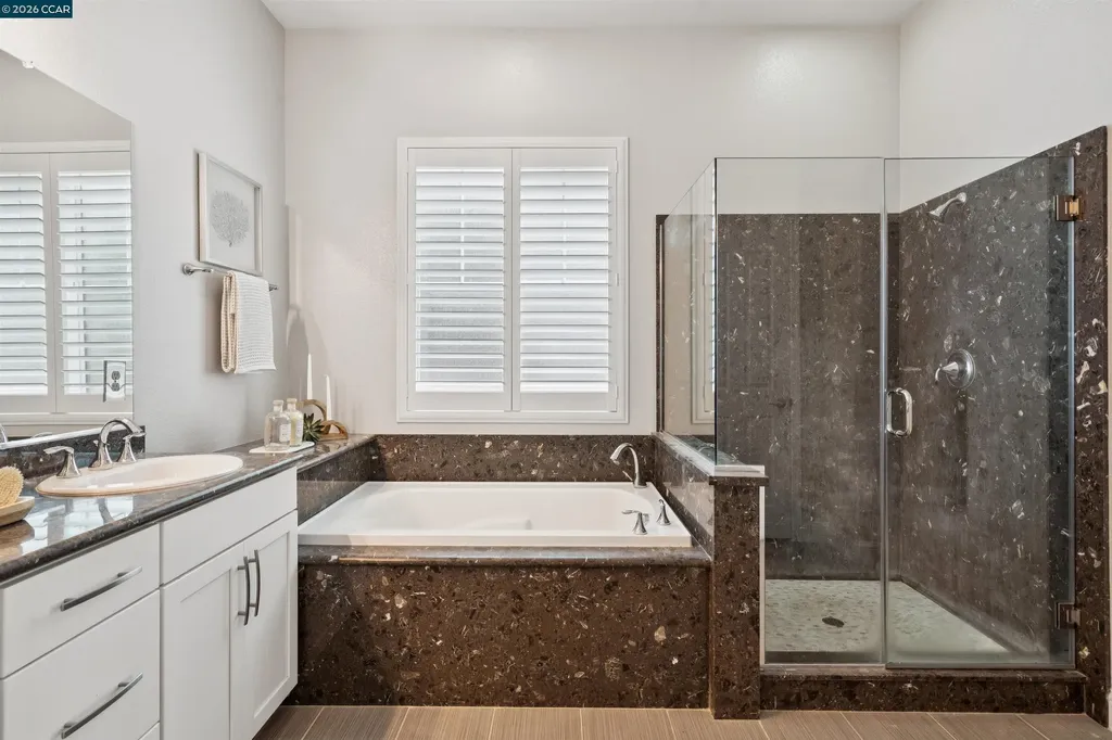 28 Wild Plum Way Orinda CA 94563