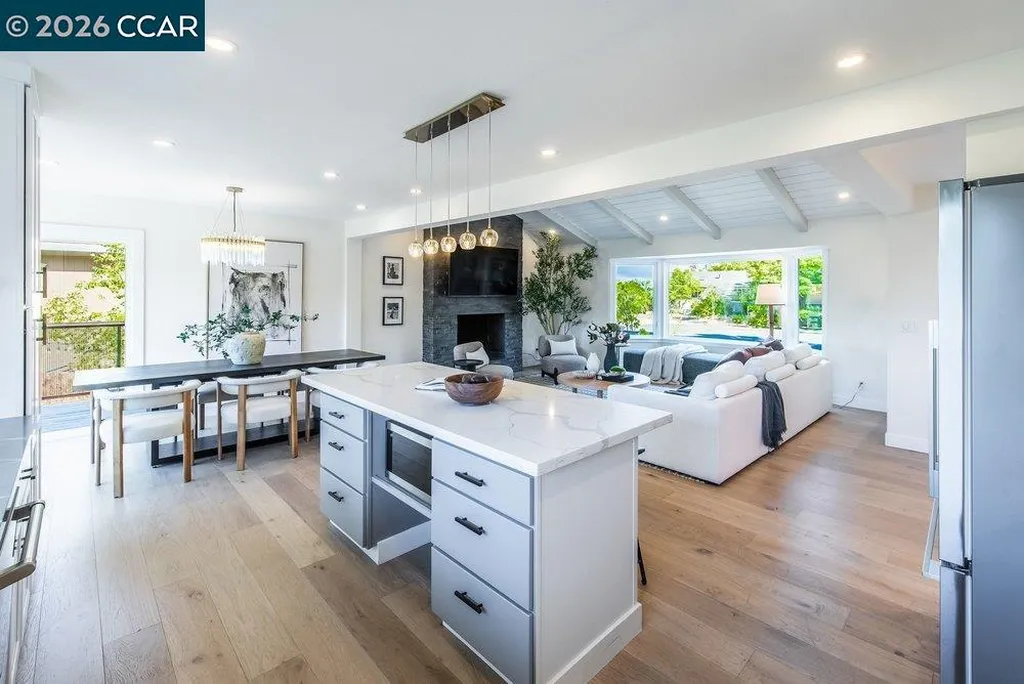 1009 Regio Court Lafayette CA 94549