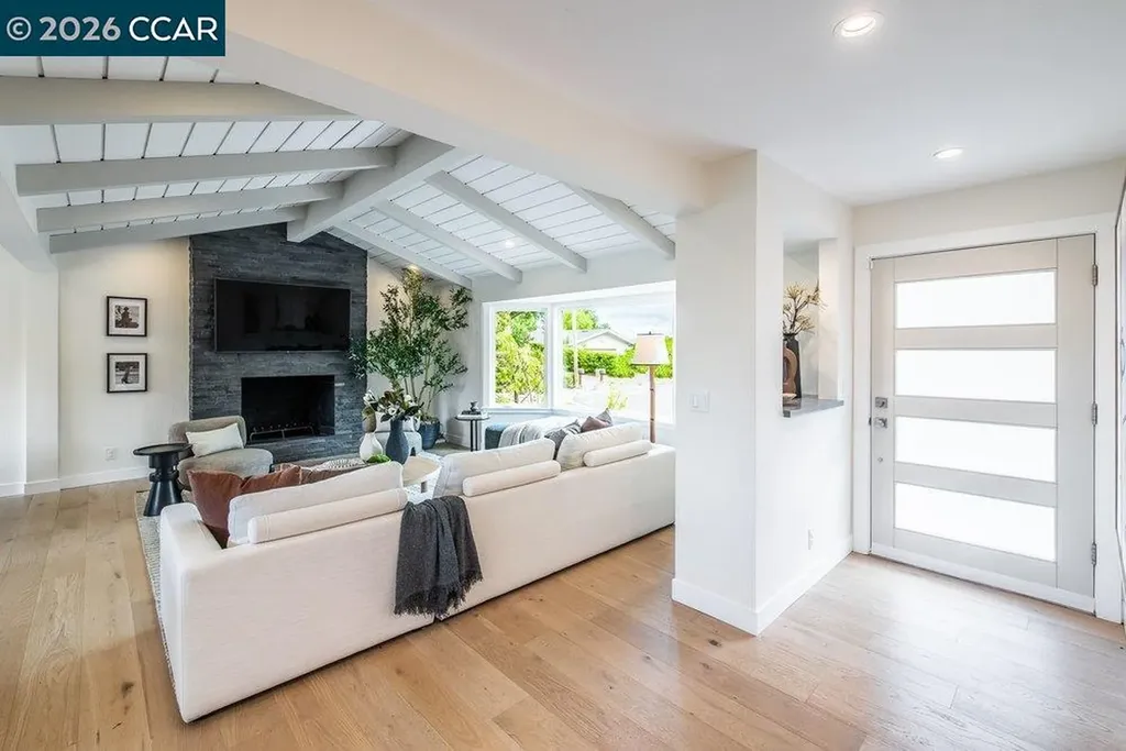 1009 Regio Court Lafayette CA 94549