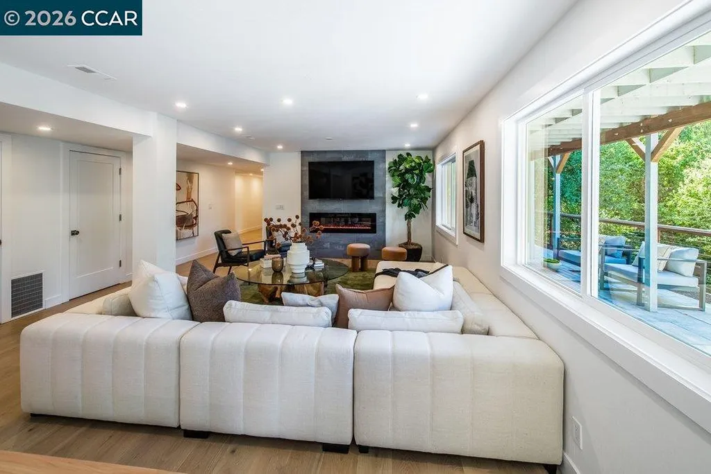 1009 Regio Court Lafayette CA 94549