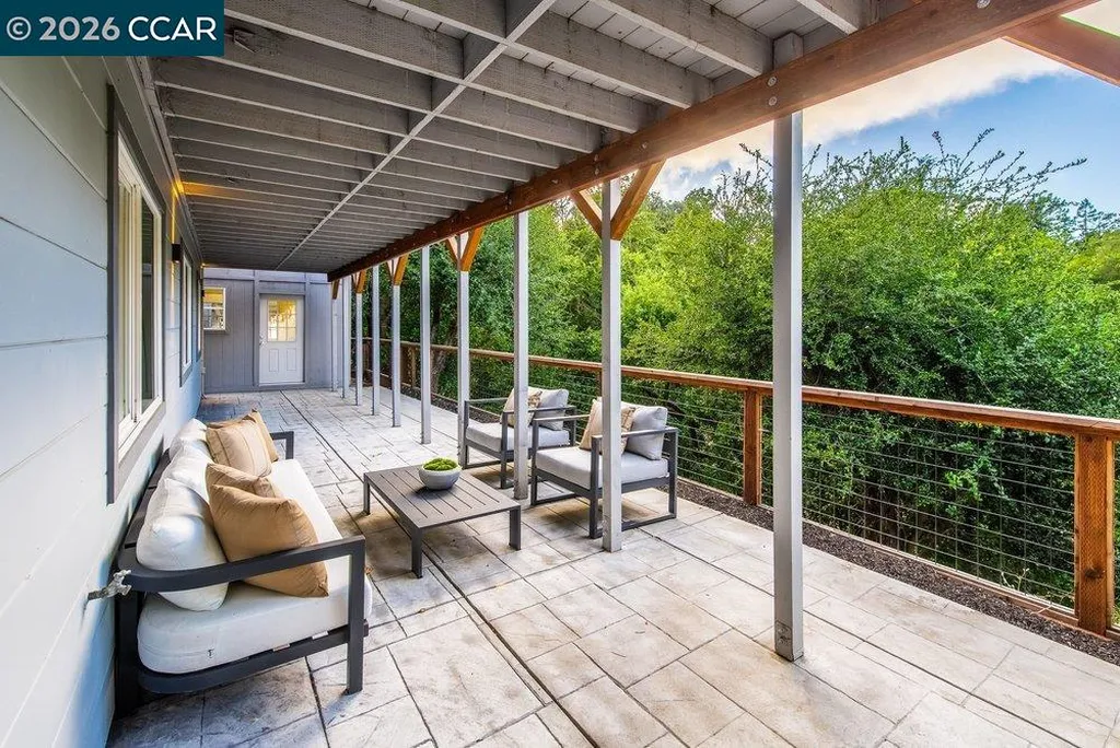 1009 Regio Court Lafayette CA 94549