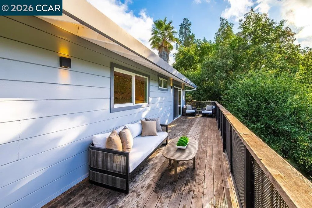 1009 Regio Court Lafayette CA 94549