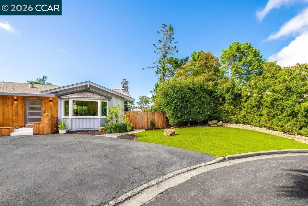 1009 Regio Court Lafayette CA 94549