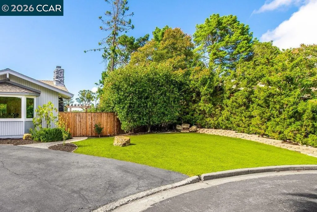1009 Regio Court Lafayette CA 94549