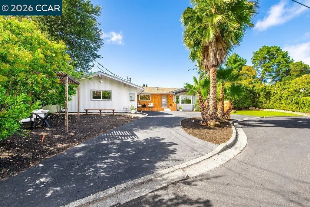 1009 Regio Court Lafayette CA 94549