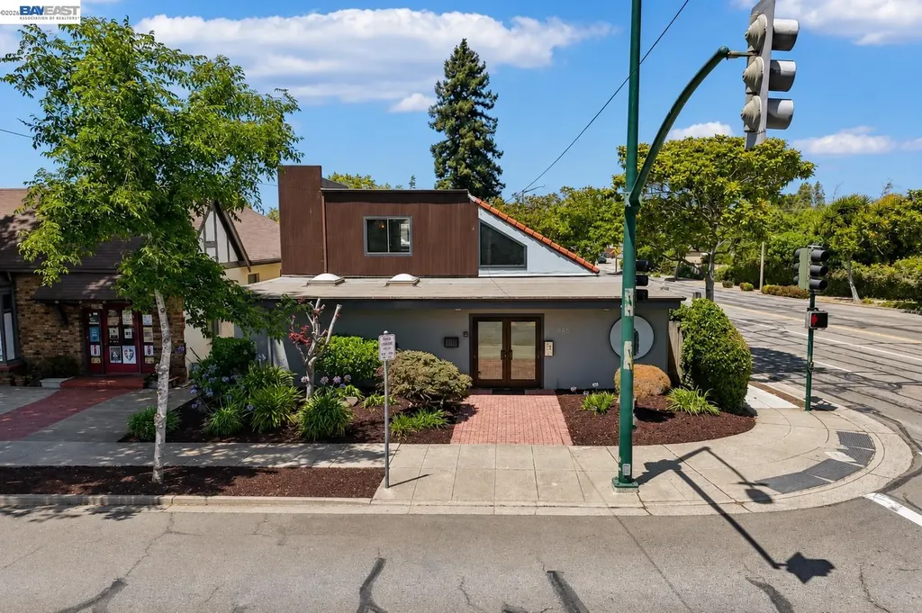 745 Buena Vista Avenue Alameda CA 94501