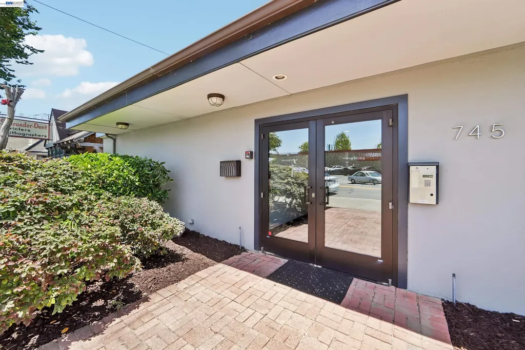 745 Buena Vista Avenue Alameda CA 94501