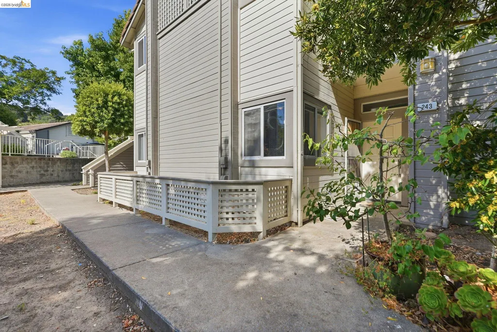 243 Florence Court Hercules CA 94547