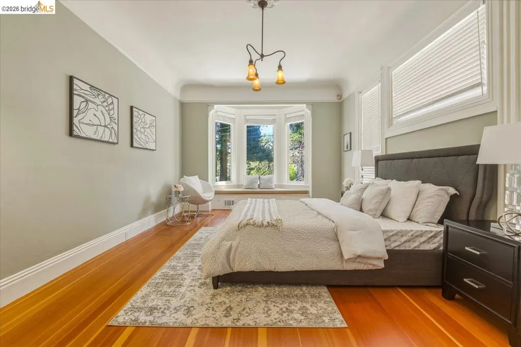 1631 La Vereda Road Berkeley CA 94709