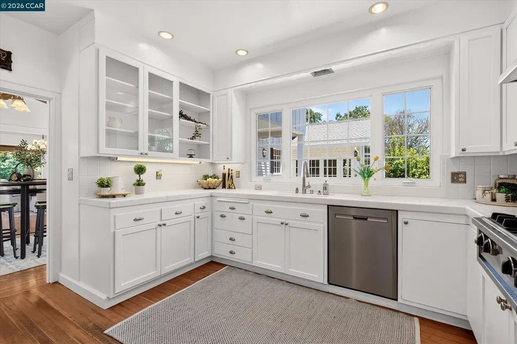 61 Crest Avenue Alamo CA 94507