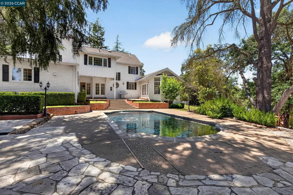 61 Crest Avenue Alamo CA 94507