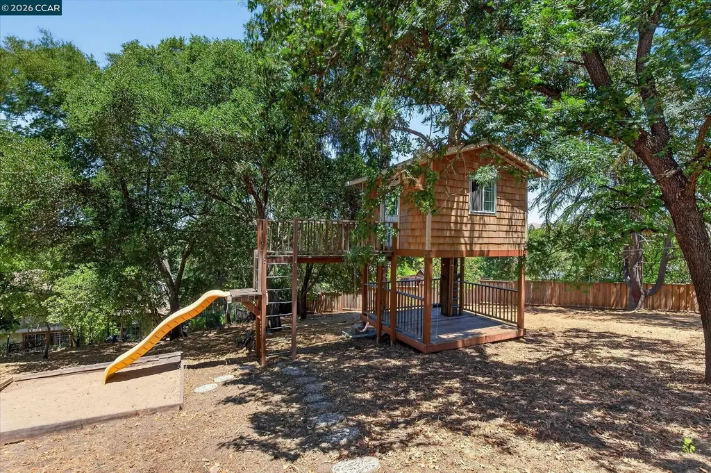 61 Crest Avenue Alamo CA 94507
