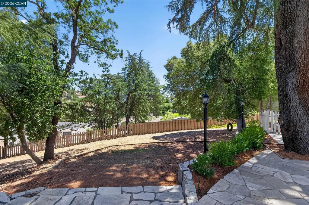 61 Crest Avenue Alamo CA 94507