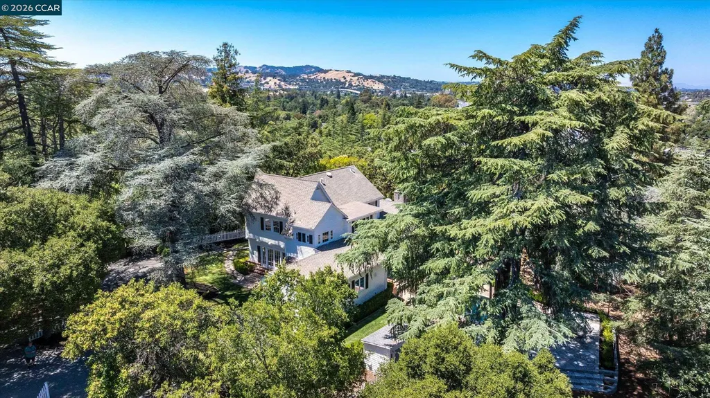 61 Crest Avenue Alamo CA 94507