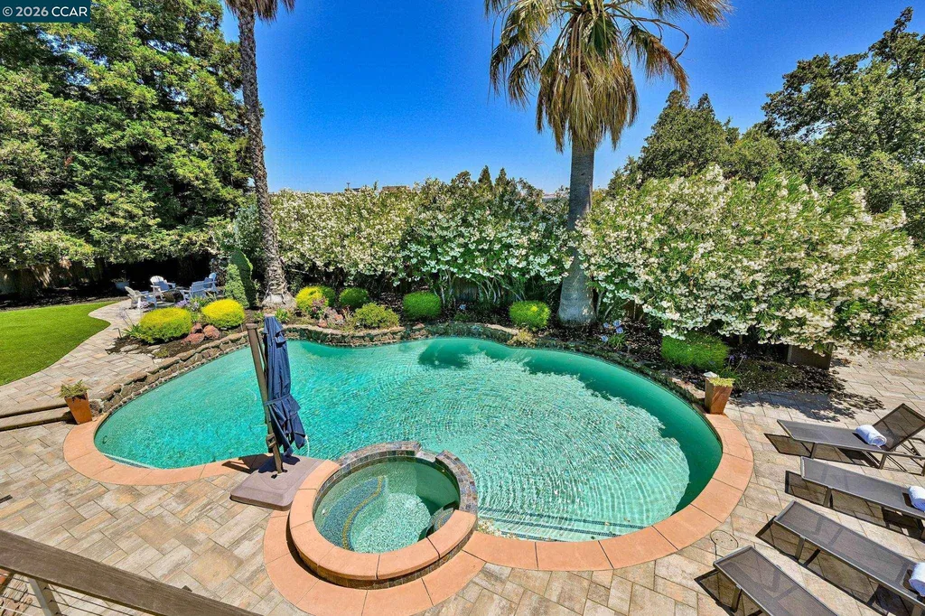 1450 Corvey Court Walnut Creek CA 94598