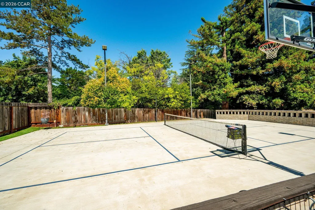1450 Corvey Court Walnut Creek CA 94598