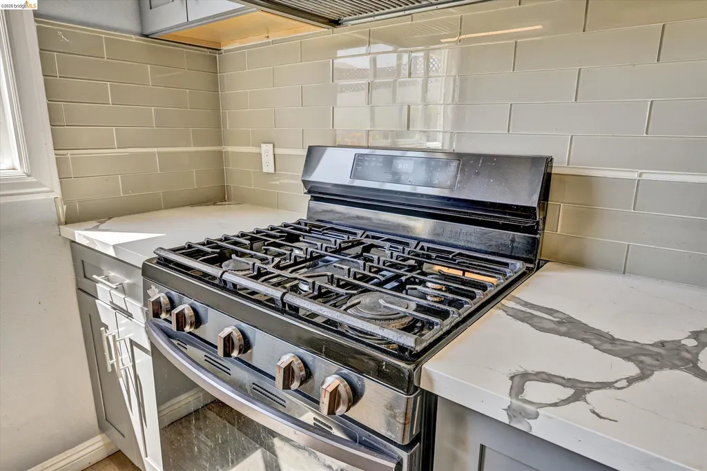 1190 Davis Street San Leandro CA 94577