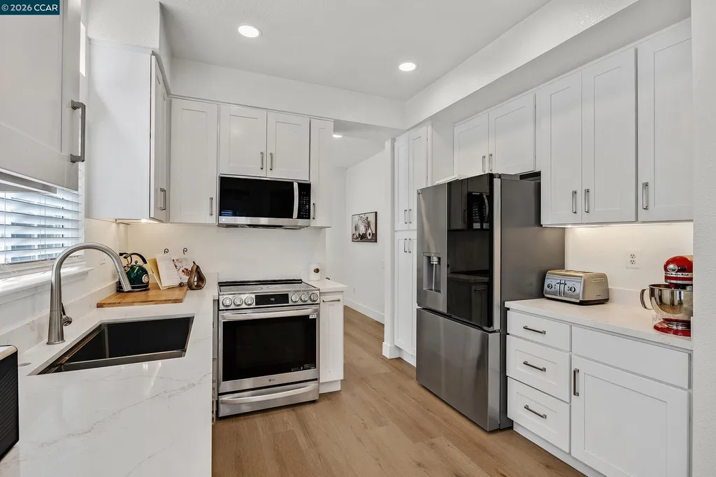 12 Mission Springs Hercules CA 94547