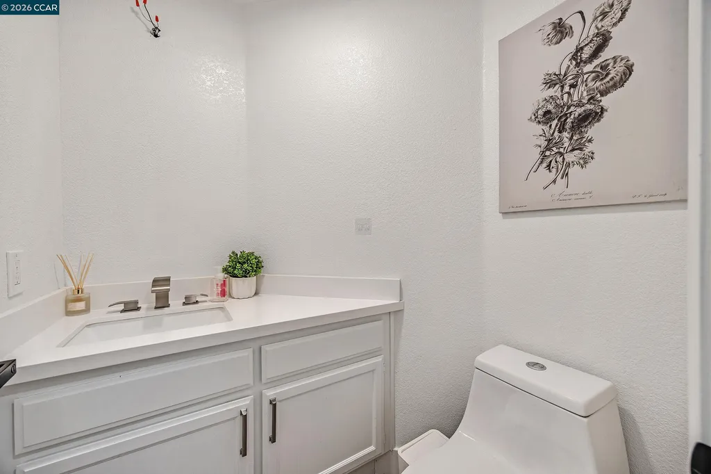 12 Mission Springs Hercules CA 94547