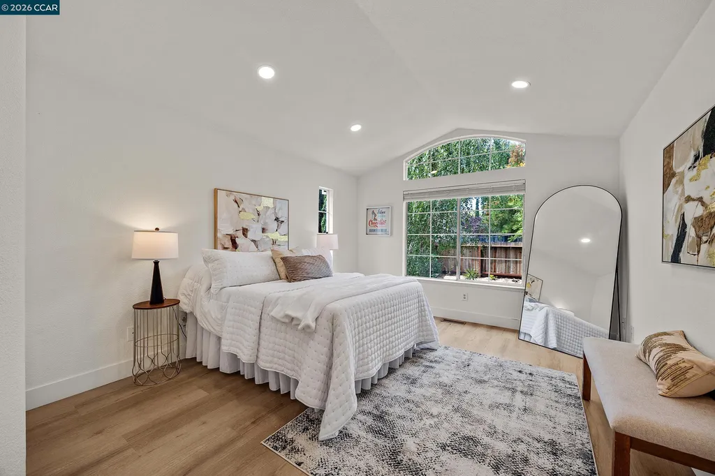 12 Mission Springs Hercules CA 94547