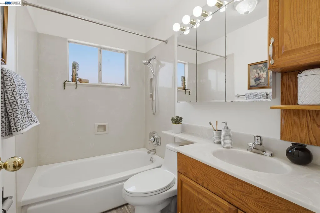 1880 Kappa Avenue San Leandro CA 94579