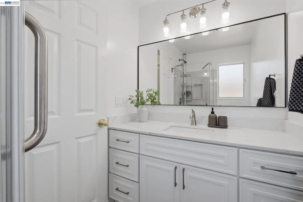 1880 Kappa Avenue San Leandro CA 94579