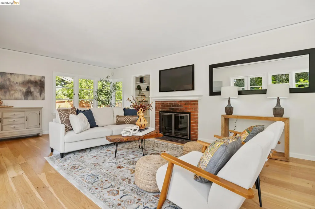 3635 Majestic Avenue Oakland CA 94605