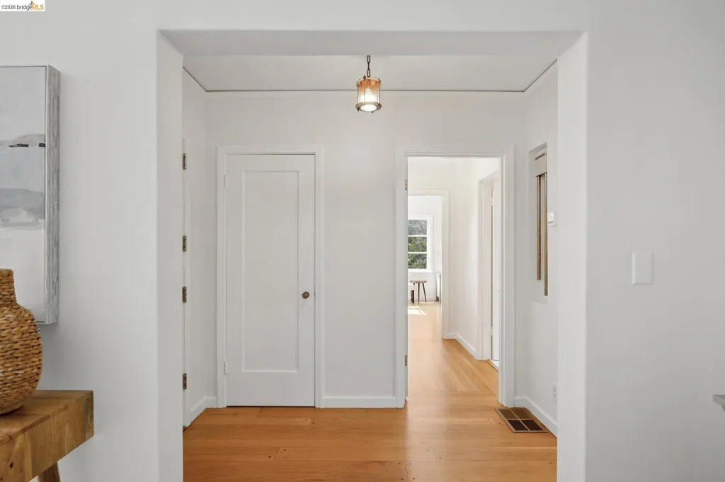 3635 Majestic Avenue Oakland CA 94605