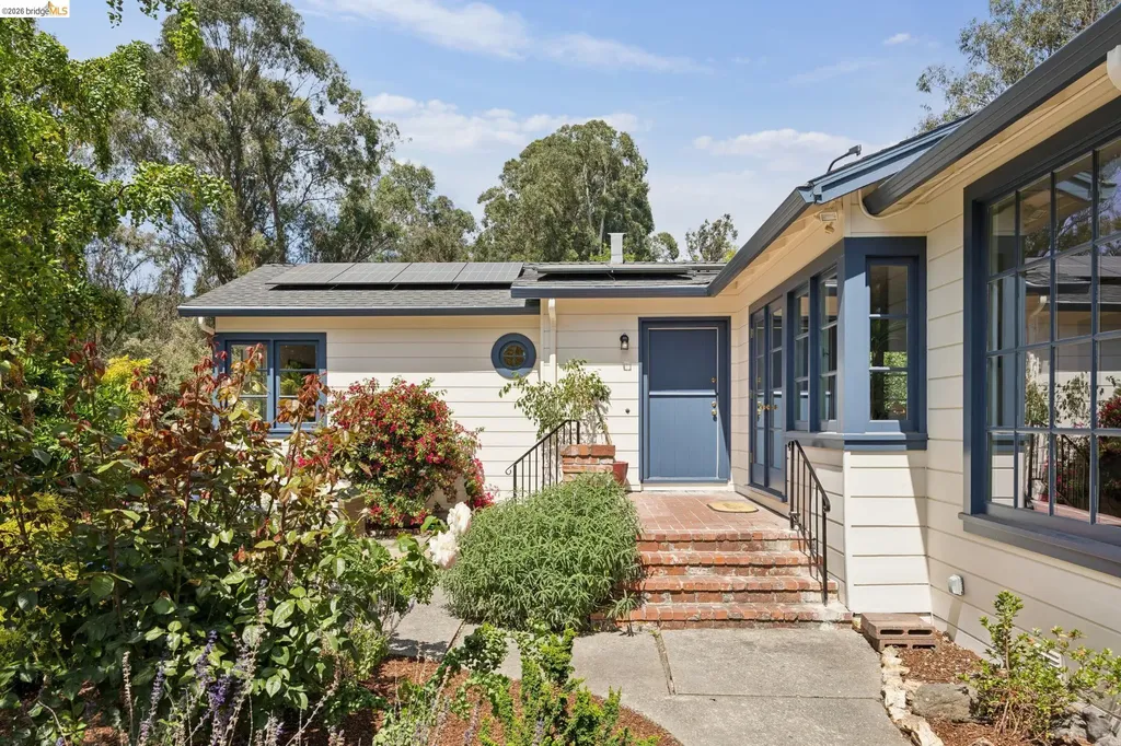 3635 Majestic Avenue Oakland CA 94605