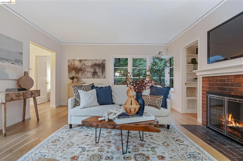 3635 Majestic Avenue Oakland CA 94605