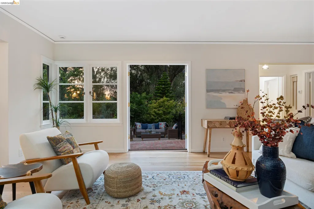 3635 Majestic Avenue Oakland CA 94605