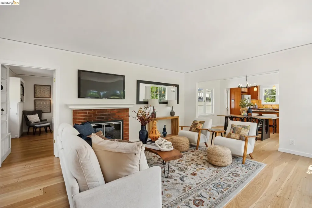3635 Majestic Avenue Oakland CA 94605