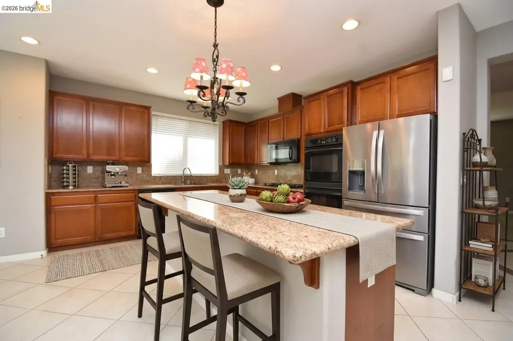 1875 Ventura Drive Pittsburg CA 94565