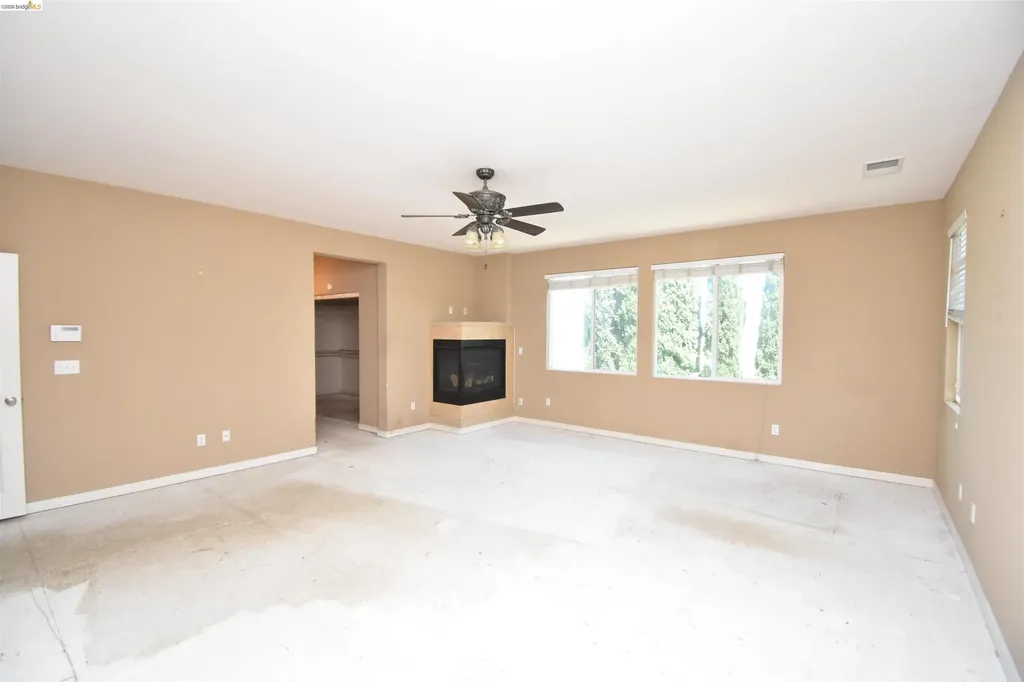 1875 Ventura Drive Pittsburg CA 94565