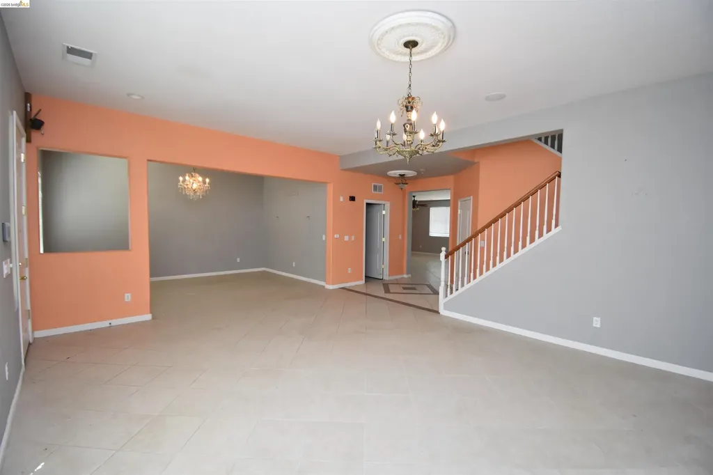 1875 Ventura Drive Pittsburg CA 94565