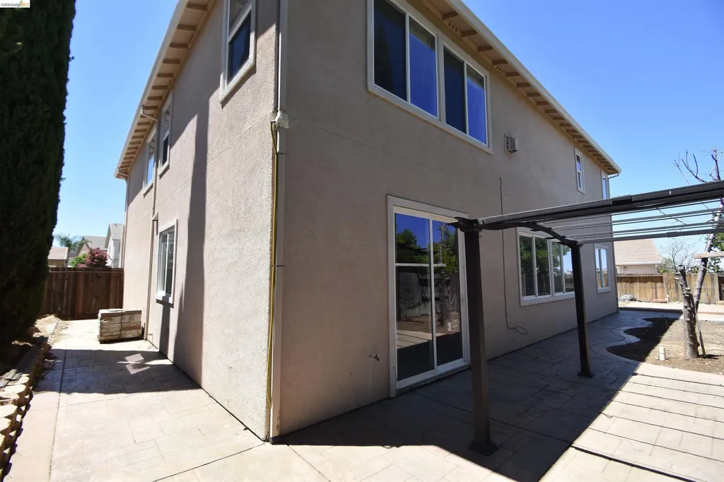 1875 Ventura Drive Pittsburg CA 94565