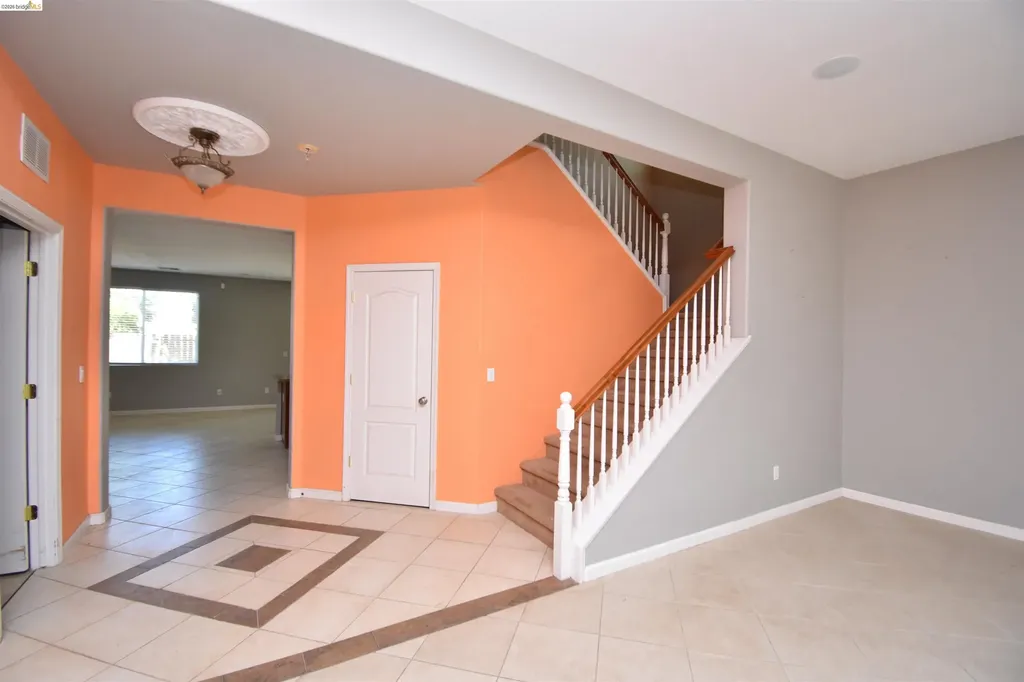 1875 Ventura Drive Pittsburg CA 94565