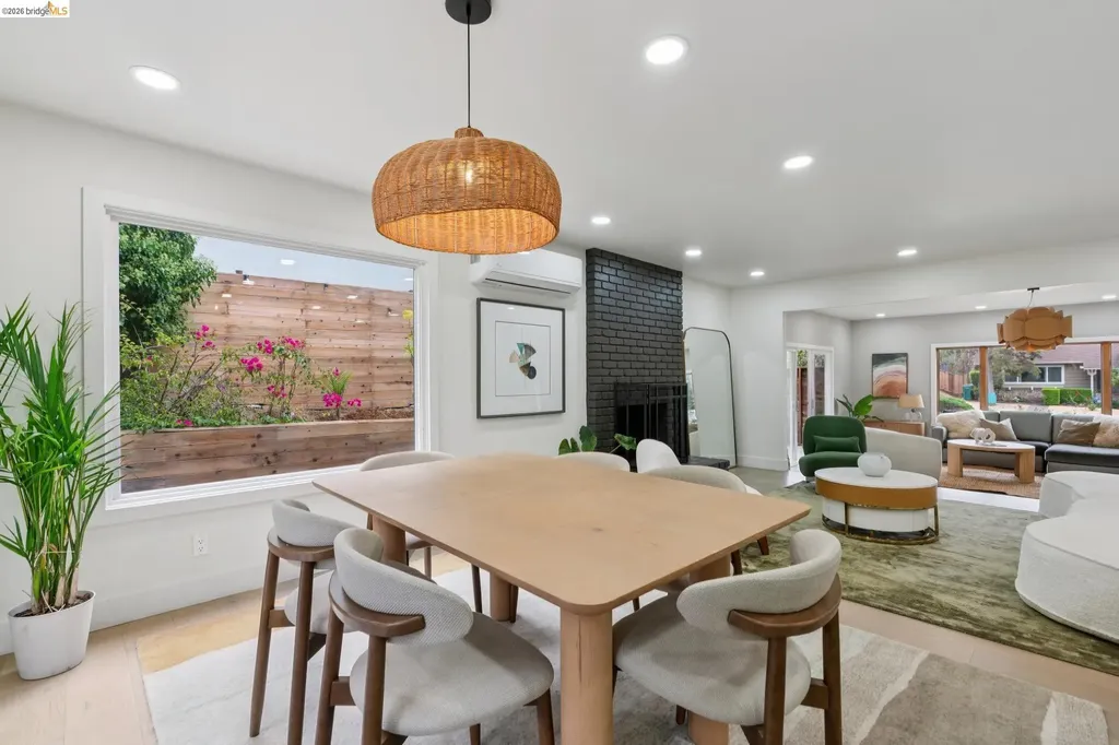 4725 Scotia Avenue Oakland CA 94605