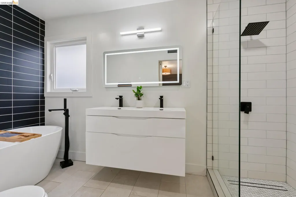 4725 Scotia Avenue Oakland CA 94605