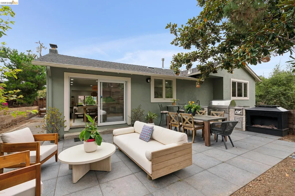 4725 Scotia Avenue Oakland CA 94605
