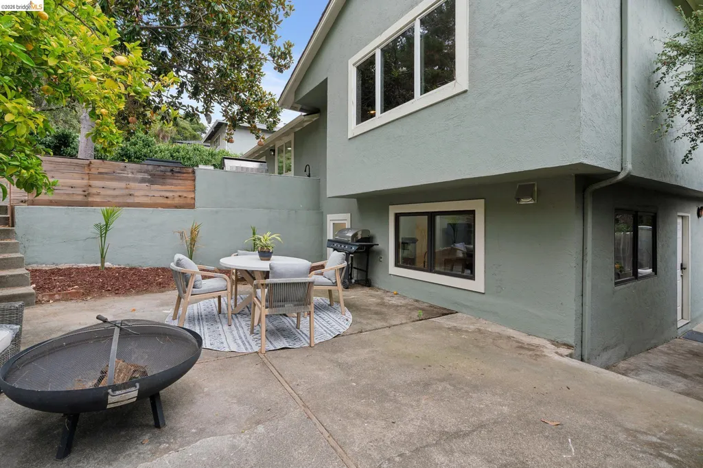 4725 Scotia Avenue Oakland CA 94605