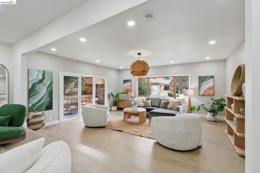 4725 Scotia Avenue Oakland CA 94605