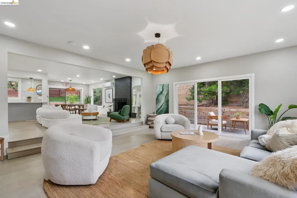 4725 Scotia Avenue Oakland CA 94605