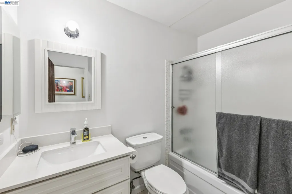 1401 Cottage Street Alameda CA 94501